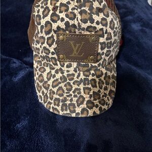 Louis Vuitton Brown Leopard-Print Cap with LV Patch